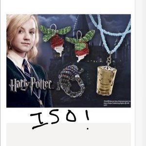 ISO In Search Of Noble Collection Luna Jewelry Set